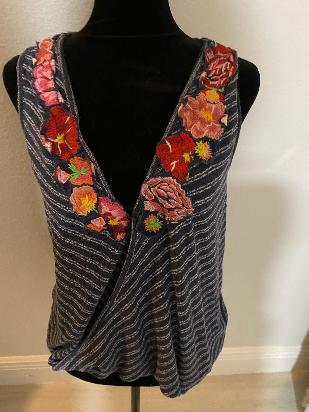 Free People Striped Navy Sleeveless Top wVibrant Floral Appliqué,wrap bodice M